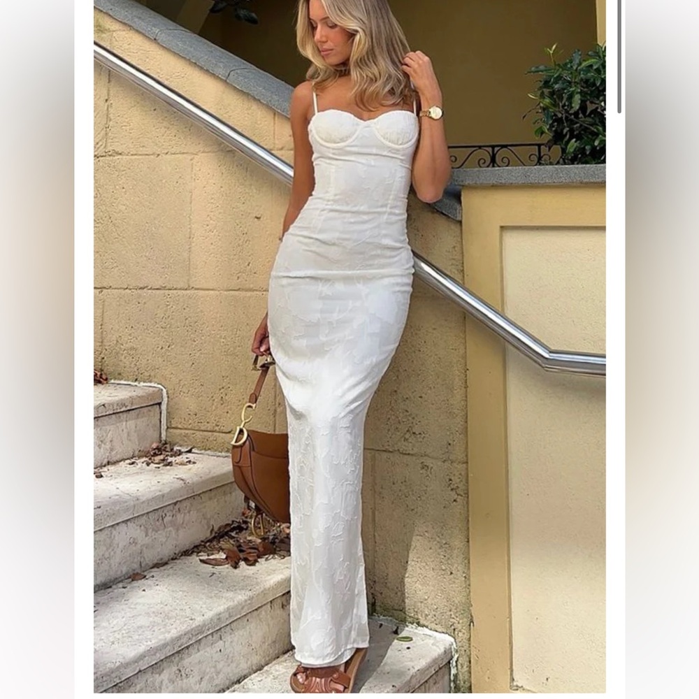 White Fox Boutique Sleek White Maxi Dress